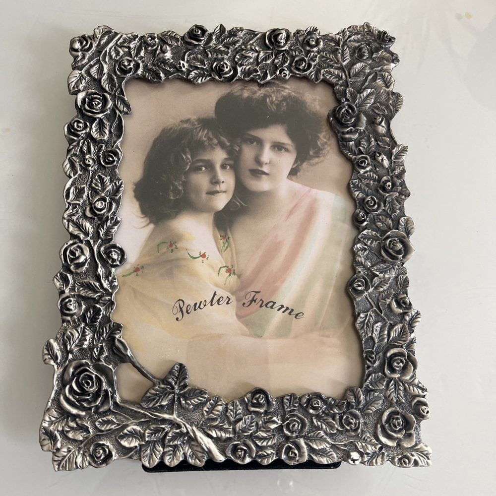 Vintage Pewter Picture Frame Roses 3D Tabletop 6 X 8 Victorian Romantic